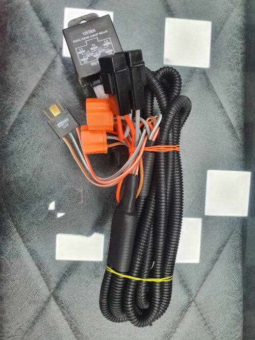 UNO MINDA Headlight Connector with Relay – TD-2008R (12V / 30A, 90/100W Compatible) - Image 3